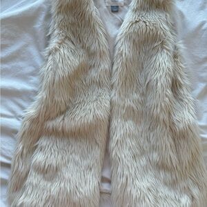 Old Navy Cream Faux Fur Vest